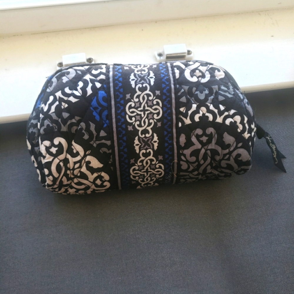 NWOT VERA CANTERBURY COBALT COSMETIC